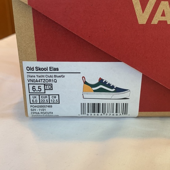 Vans 6.5T Old Skool yacht club color block sneakers. - Picture 2 of 10